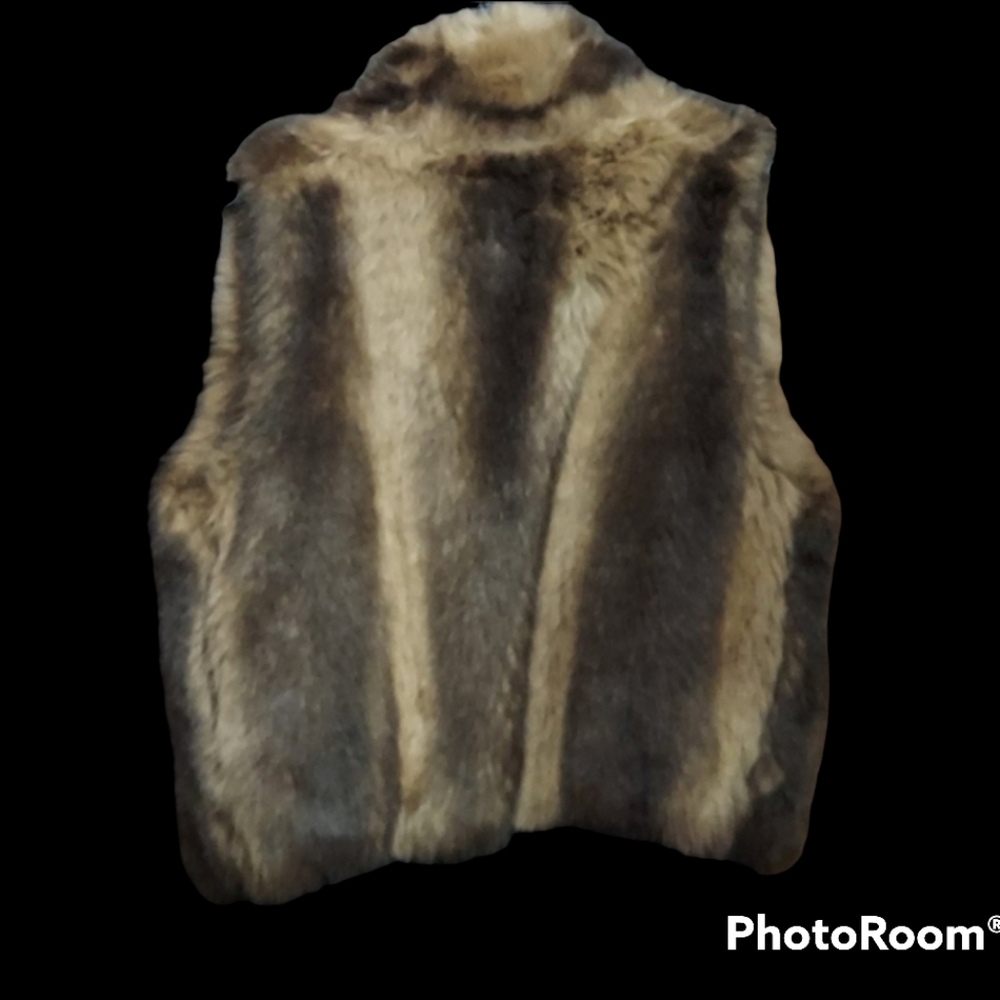 Fur Vest Sweater - Picture 2 of 6